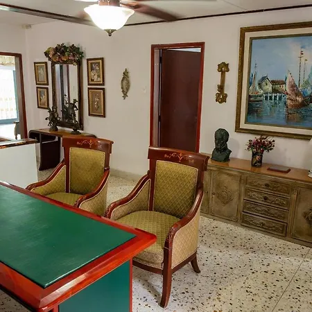 Casa Gaitan And Comfort By The Sea Cartagena