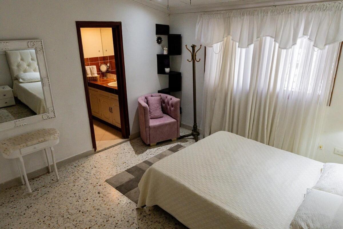 Casa Gaitan And Comfort By The Sea *