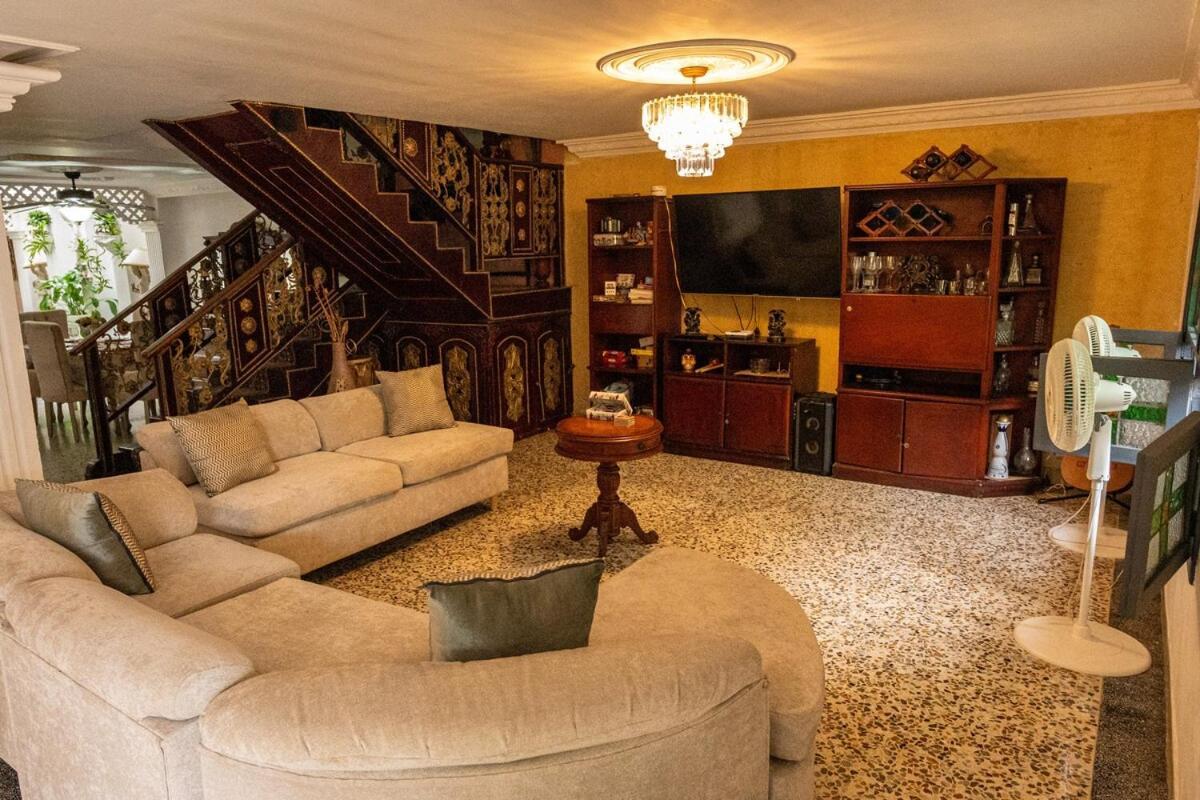 Casa Gaitan And Comfort By The Sea *